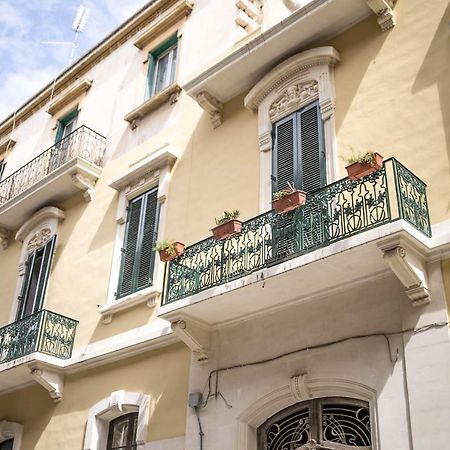 4 Balconi liberty apartments Lecce Esterno foto