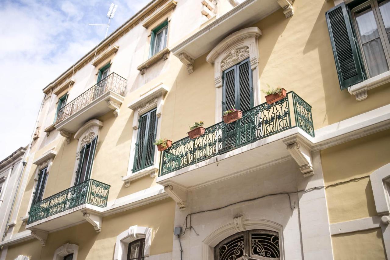 4 Balconi liberty apartments Lecce Esterno foto