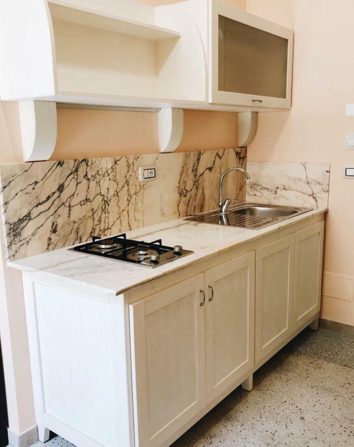 4 Balconi liberty apartments Lecce Esterno foto