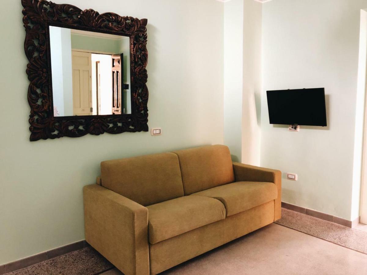 4 Balconi liberty apartments Lecce Esterno foto