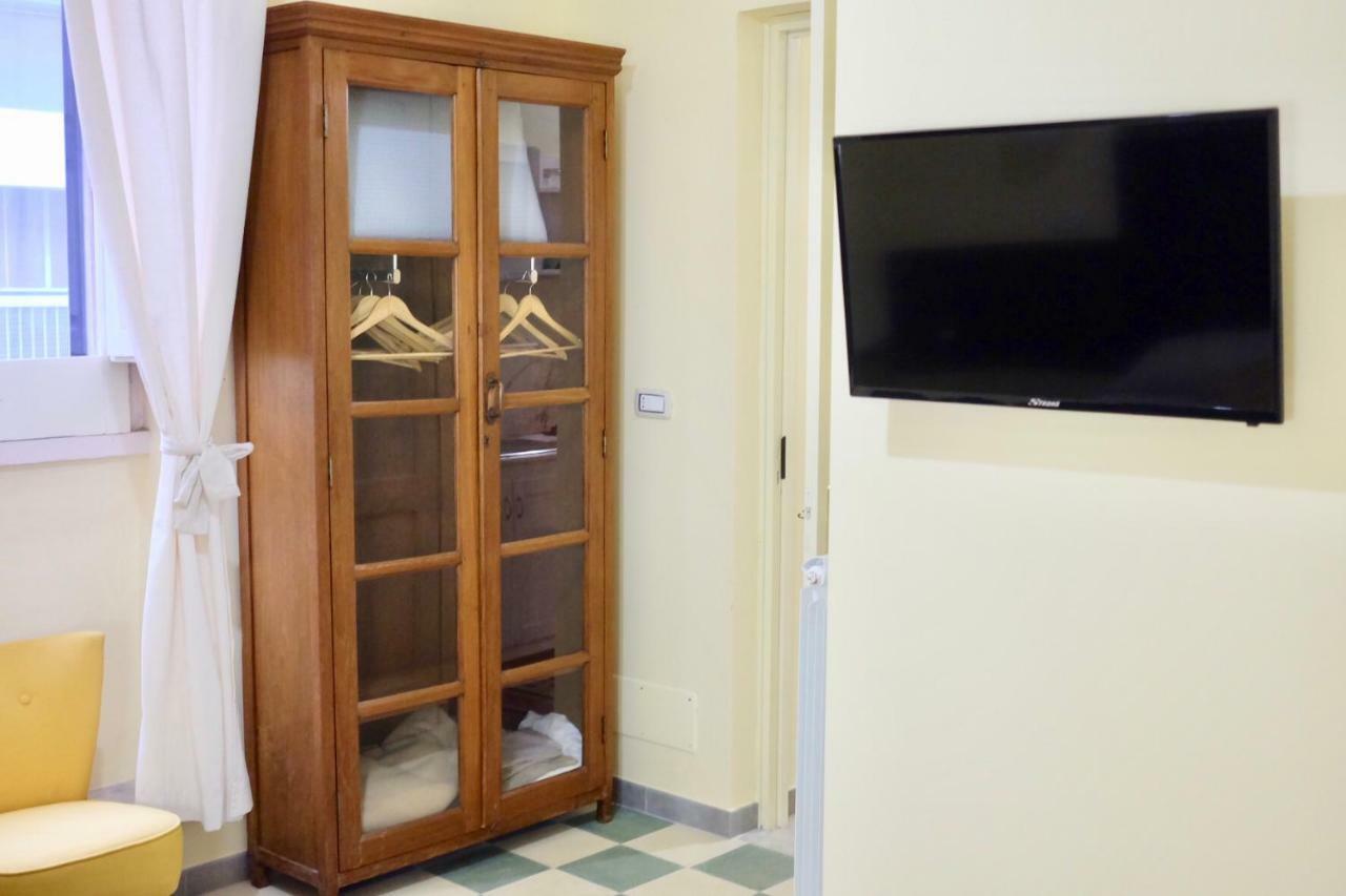 4 Balconi liberty apartments Lecce Esterno foto