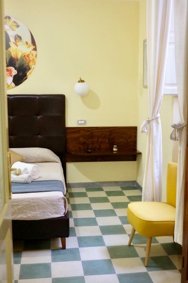 4 Balconi liberty apartments Lecce Esterno foto