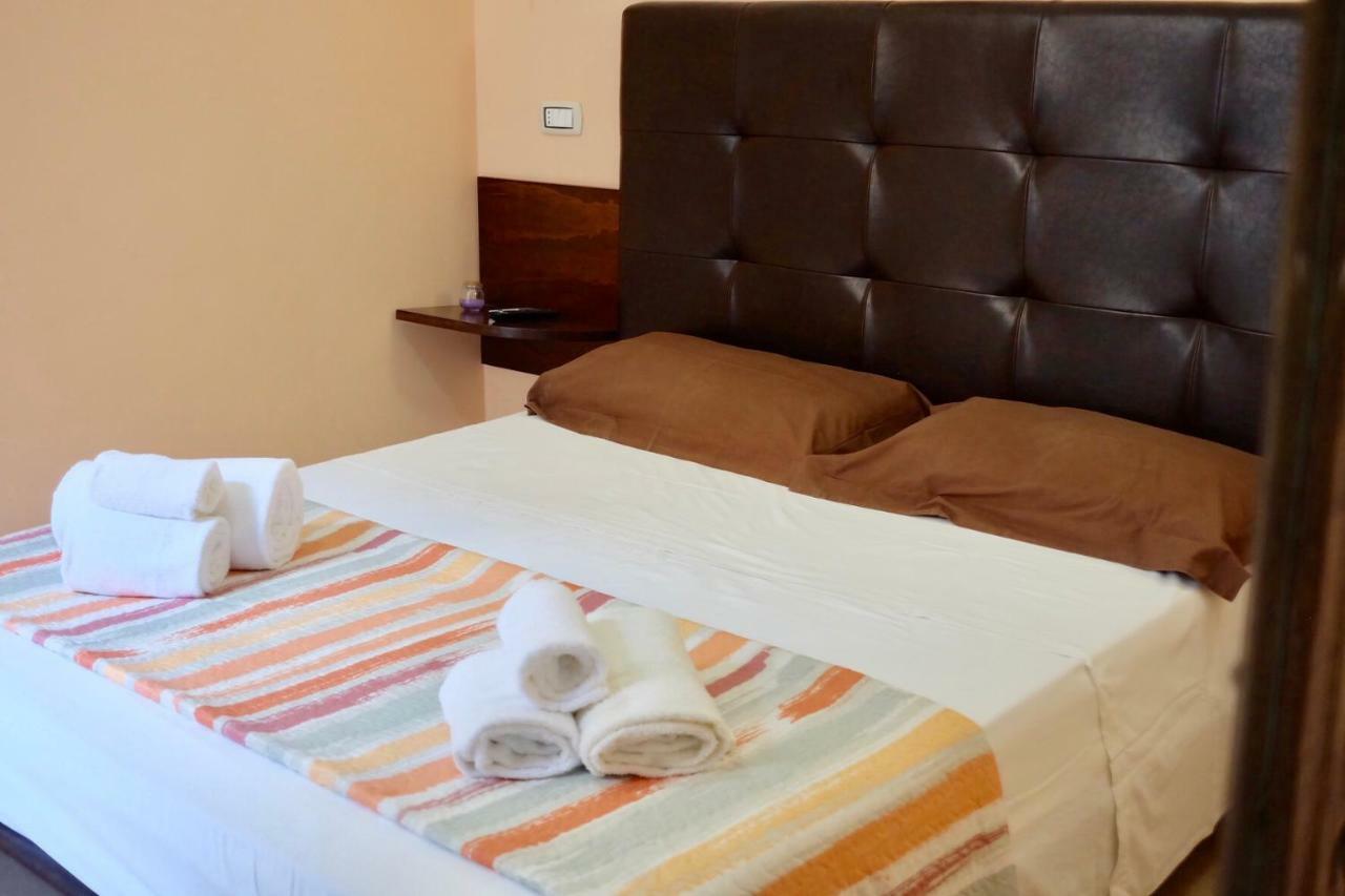 4 Balconi liberty apartments Lecce Esterno foto