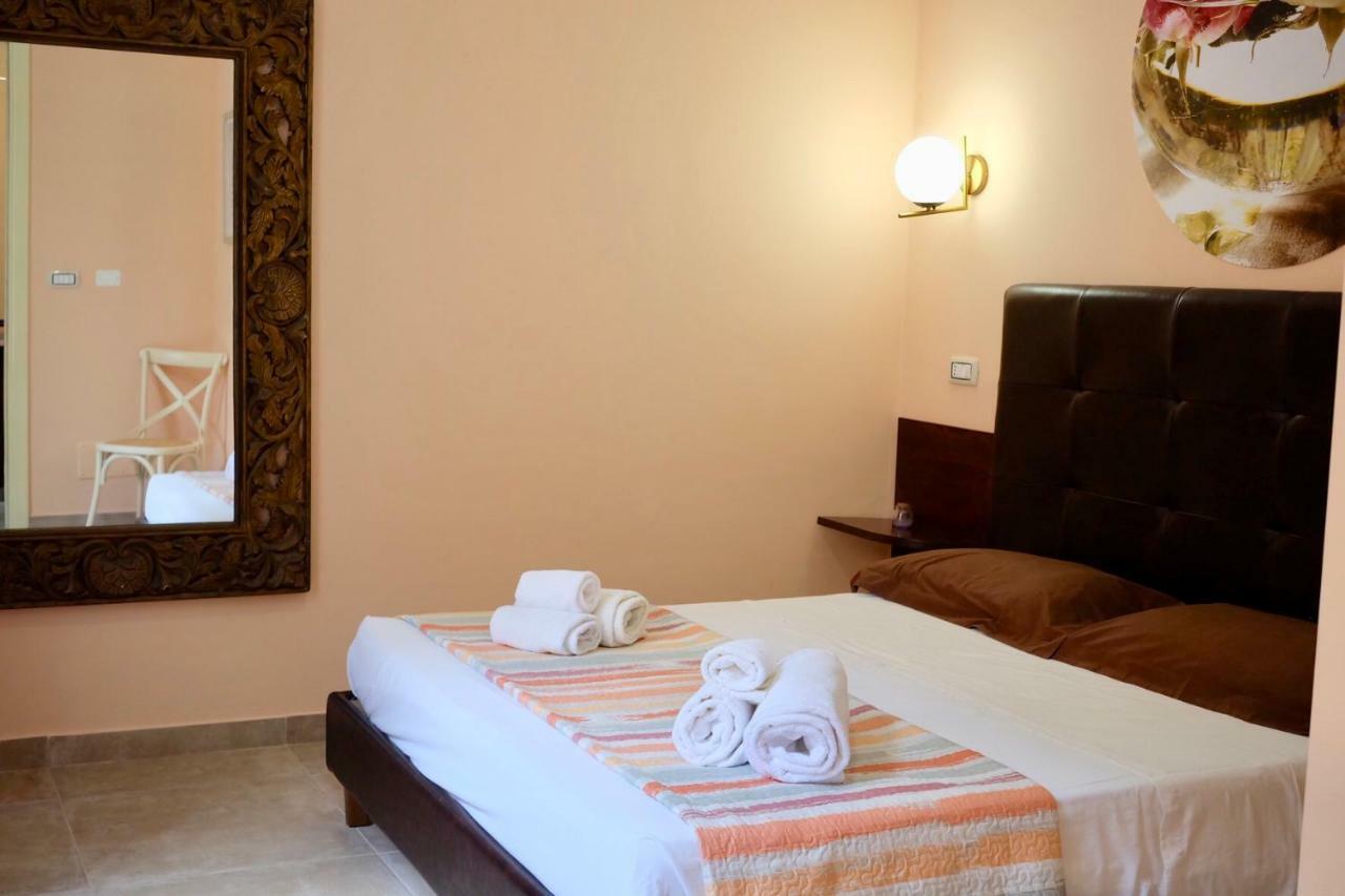 4 Balconi liberty apartments Lecce Esterno foto