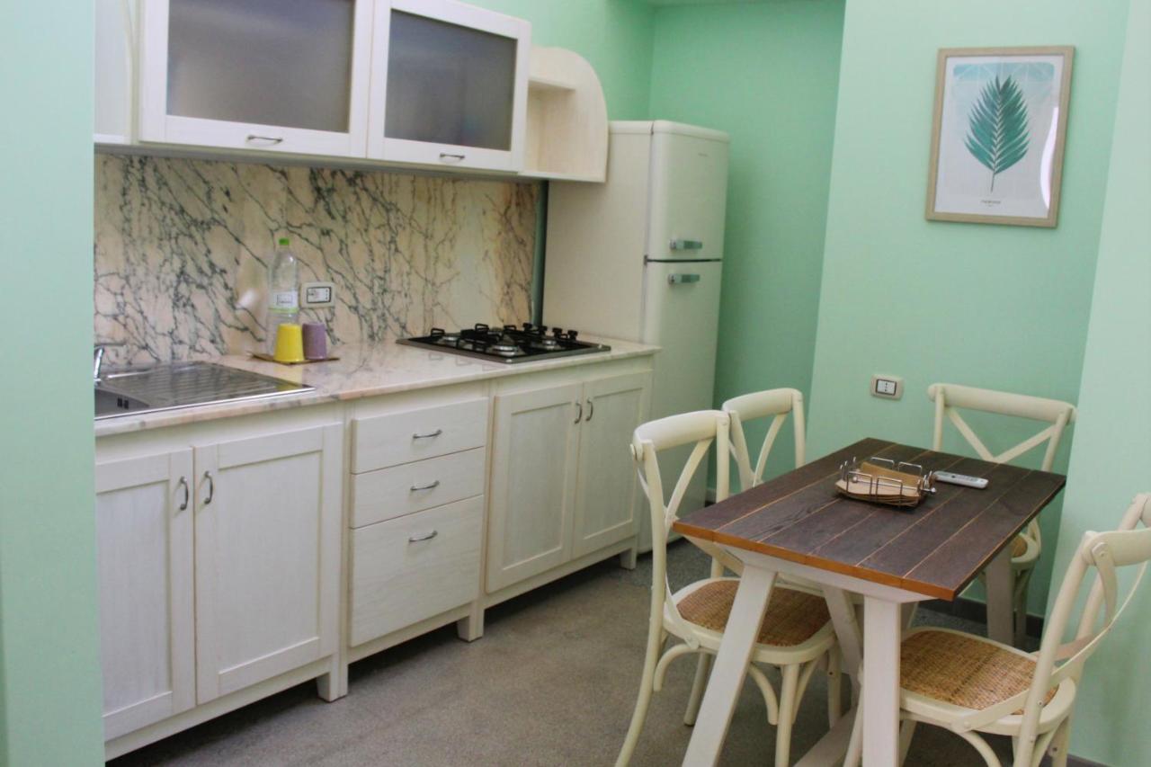 4 Balconi liberty apartments Lecce Esterno foto